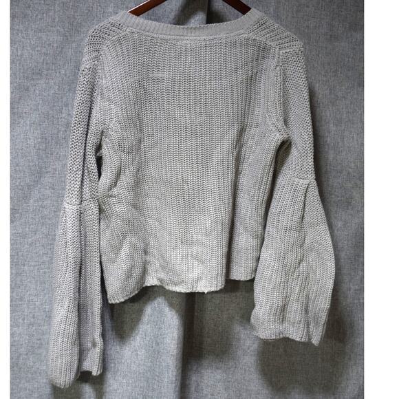 Free People Gray Chunky Knit Cropped V-Neck Sweater XS - Picture 4 of 4
